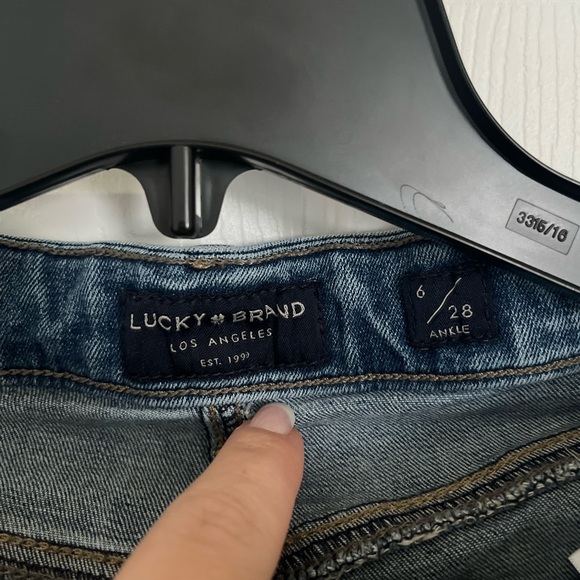 Lucky Brand Skinny Jeans - Picture 2 of 3